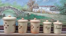 Série de pots de conservation en grès 