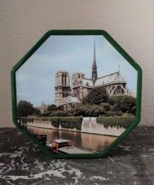 Boite en tôle lihographiée Notre dame de Paris (rare)