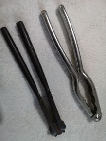 2 casse-noix acier métal 