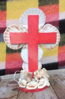 Lampe en coquillages ( le Christ) 
