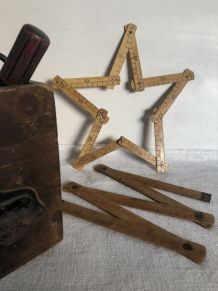 Deux anciens mètres en bois, bricolage.... vintage