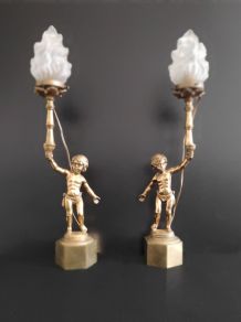 lampes angelots avec tulipes flamme