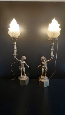 lampes angelots avec tulipes flamme