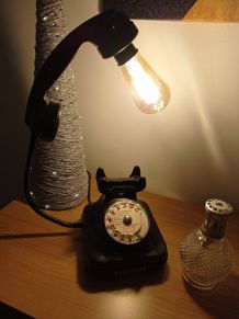 Lampe téléphone vintage ou Rétro CGCT en bakélite noire 1953