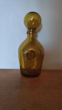 carafe ambrée verre bullé arrondie