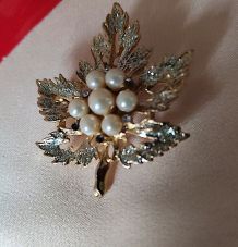 Bijoux Vintage superbe broche &amp;amp; collier de perles