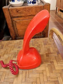 Téléphone scandinave cobra ericofon rouge
