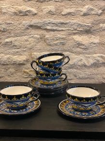 Déjeuners avec sous-tasse