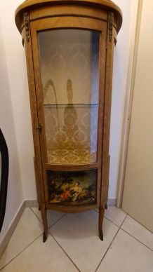 Vitrine style empire