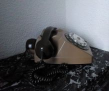 Téléphone Socotel S 63 à cadran rotatif (1983)