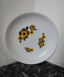 4 assiettes arcopal - motif lotus (années 70)