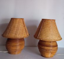 Paire de lampes en bambou et cannage