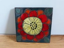 Dessous de plat signé en céramique émaillée