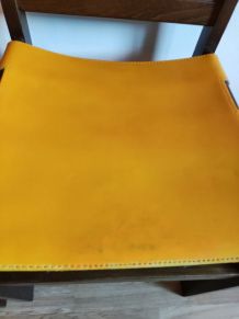 chaises bois et cuir des années 70