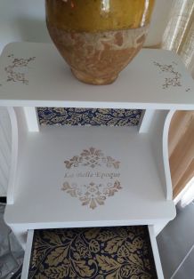 Table de chevet / console