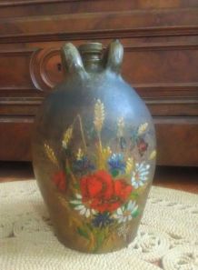 Ancienne cruche en terre cuite à deux anses (décor fleuri)