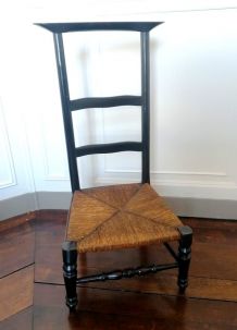 Chaise prie dieu en bois noirci XIXème siècle 