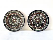 Lot de 2 anciennes assiettes orientales