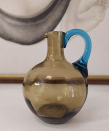 Vase pichet ambre en verre soufflé