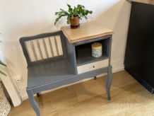 Meuble téléphone vintage rénové 