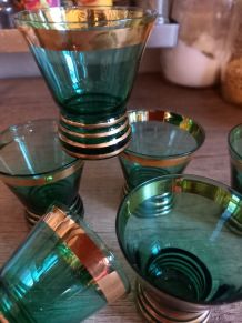 6 verres à liqueur 