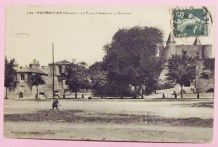 CPA Noirmoutier – la place d’armes et le château