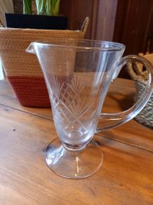 Carafe en verre gravé 