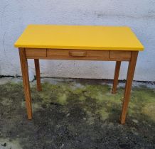 BUREAU CHENE MASSIF LAQUE JAUNE