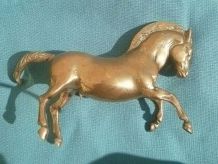 cheval cabré  en laiton  , vintage