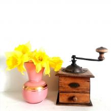 Vase opaline rose et doré 