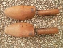 Embauchoirs en bois naturel