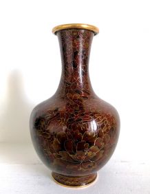 Vase asiatique en laiton cloisonné 