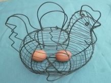 panier a oeufs en fil métal , vintage