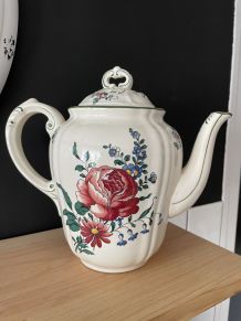 Theïere porcelaine "Villeroy et Boch"