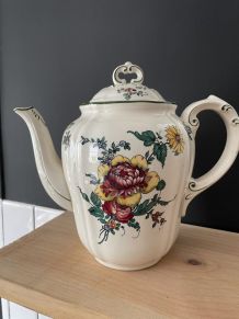 Theïere porcelaine "Villeroy et Boch"
