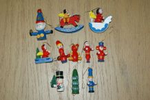 11 Suspensions Père Noël Figurines en Bois pour Sapin  Noël