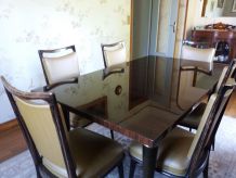 Table de salle à manger + 6 chaises 