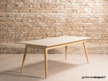 Table à manger extensible avec un piétement en chêne massif 