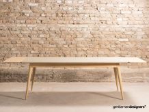 Table à manger extensible avec un piétement en chêne massif 