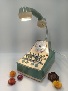 Lampe téléphone lampe industrielle  detournement d'objet