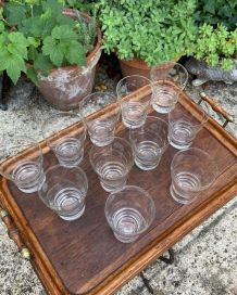 11 verres gobelets à eau vintage en cristal gravé 1950