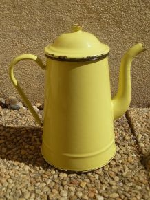 cafetière  ancienne  , acier  émaillé , vintage