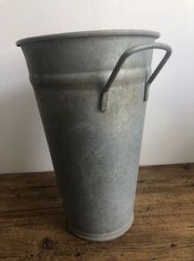 Pot en zinc, vase de fleuriste - Modèle 3
