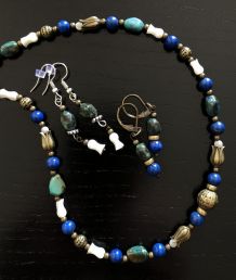 Collier avec boucles d’oreilles