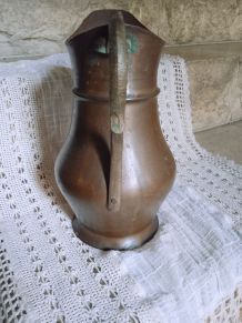 Grand broc pichet cuivre ancien 