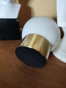 lampe boule vintage laiton et opaline