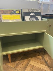 Meuble vinyle vintage restauré couleur mint
