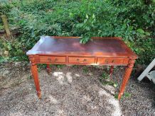 Bureau Style Colonial 