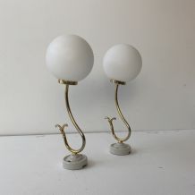 LOT 2 ANCIENNES APPLIQUES EN OPALINE VINTAGE