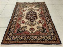 Tapis Persan Ghoum fait main 152x108cm